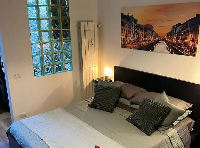Stylish 3 Km Away From Duomo - Netflix, Wi-Fi, All Comforts Included
